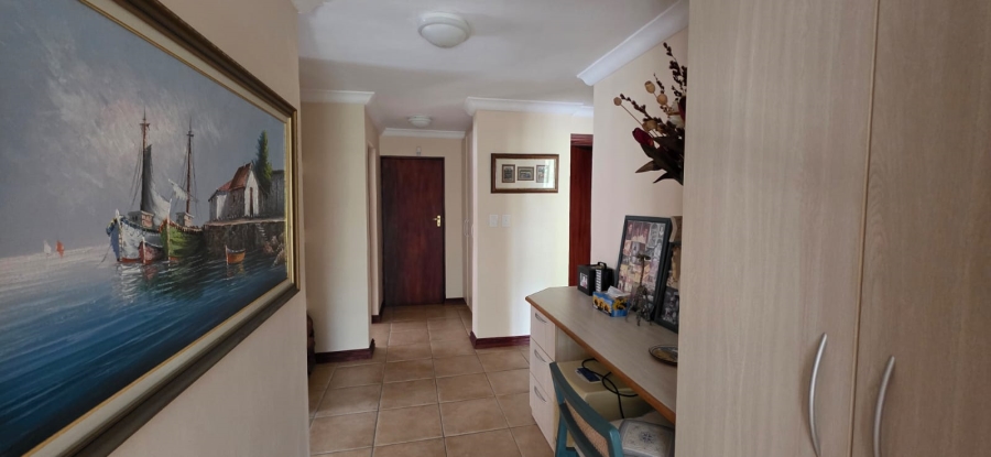 4 Bedroom Property for Sale in Stilbaai Wes Western Cape